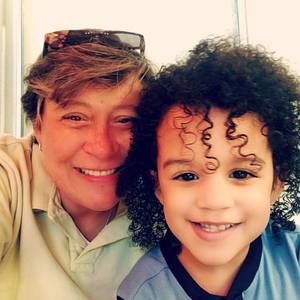 Meet your Posher, Dee